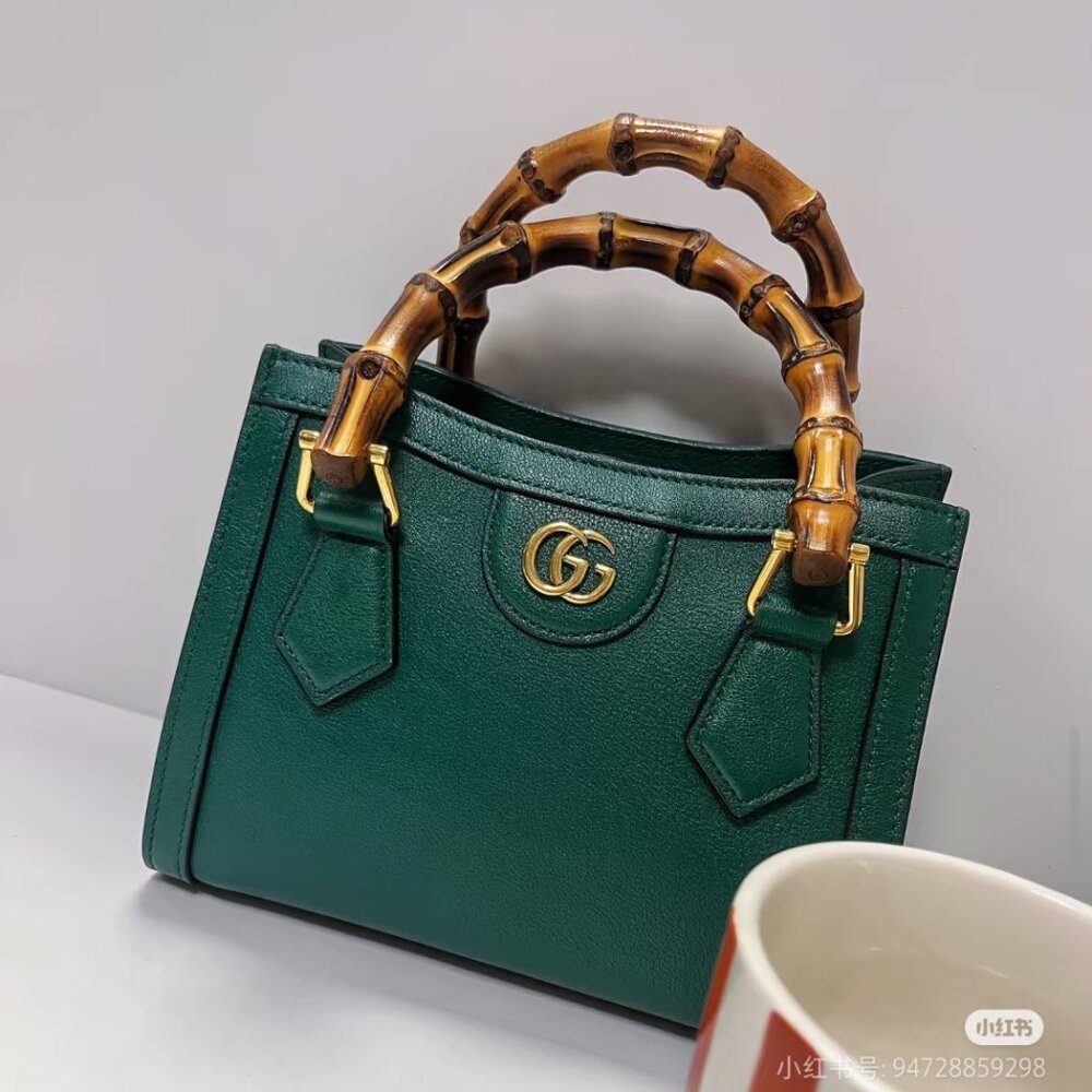 Gucci bags are new, trendy and versatile, interpreting high-end fashion attitude